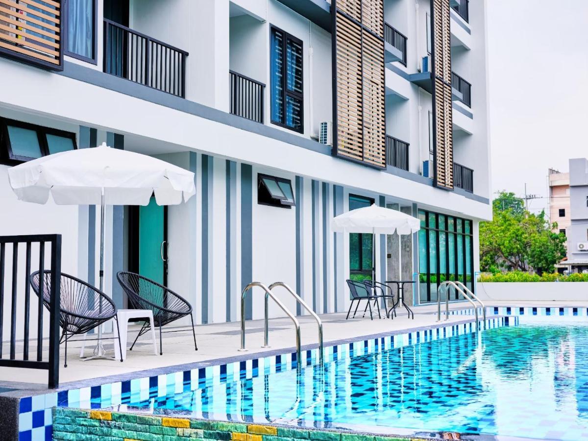 Baan Pakdi Pattaya Apartamento Exterior foto